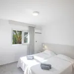 Pavlinia & Apartahotel 4*