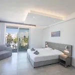 Apartahotel Pavlinia &