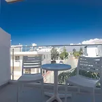 Apartahotel Pavlinia & 4*