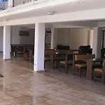 Apartahotel Pavlinia & 4*