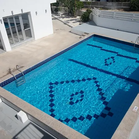 Lägenhetshotell Pavlinia & Ayia Napa
