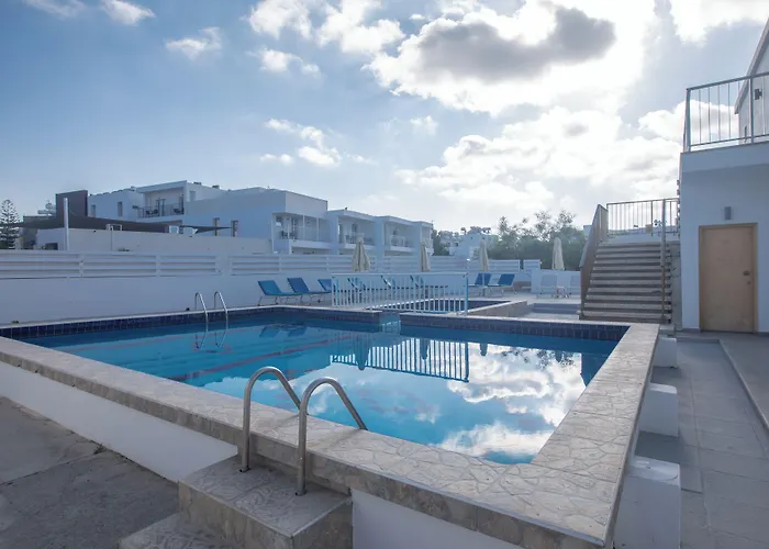 Pavlinia & 3* Ayia Napa