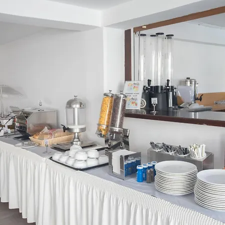 Pavlinia & Appart hôtel Ayía Nápa