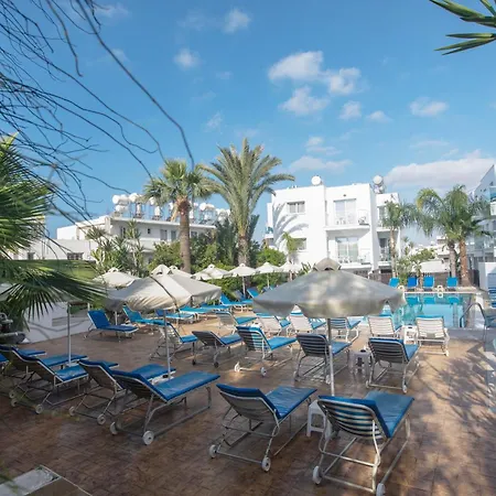 Pavlinia & Ayía Nápa