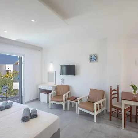 Aparthotel Pavlinia &