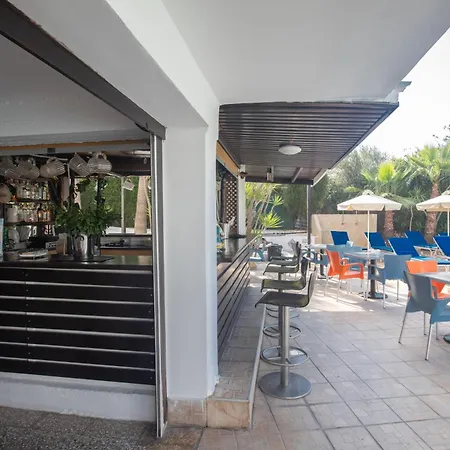 Appart hôtel Pavlinia & Ayía Nápa