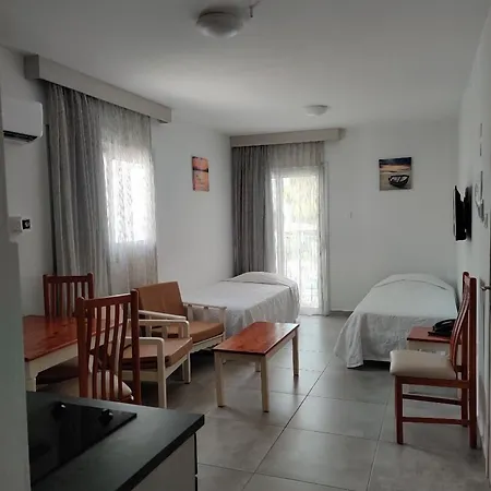 Pavlinia & 4* Agia Napa