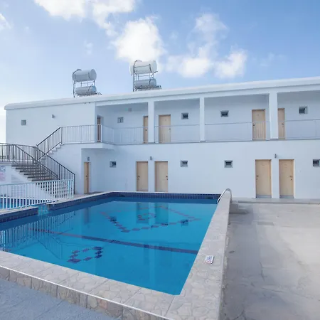 Aparthotel Pavlinia &