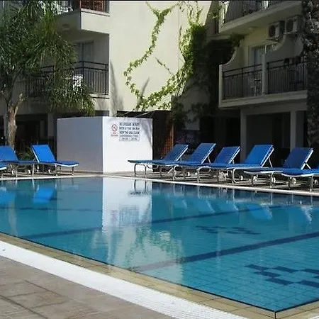 Pavlinia & 3*