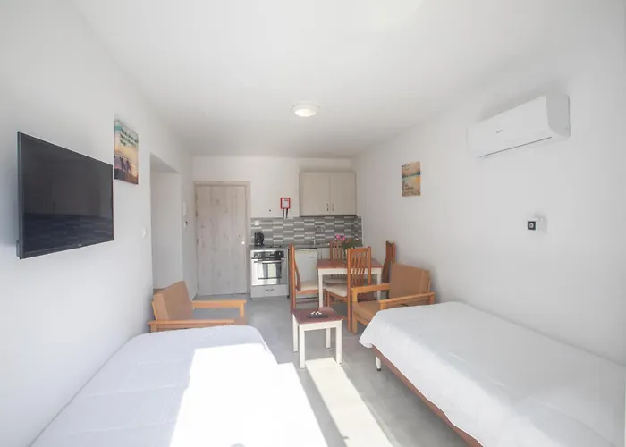 Pavlinia & 3* Ayia Napa