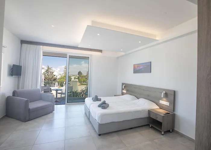 Apart Otel Pavlinia &