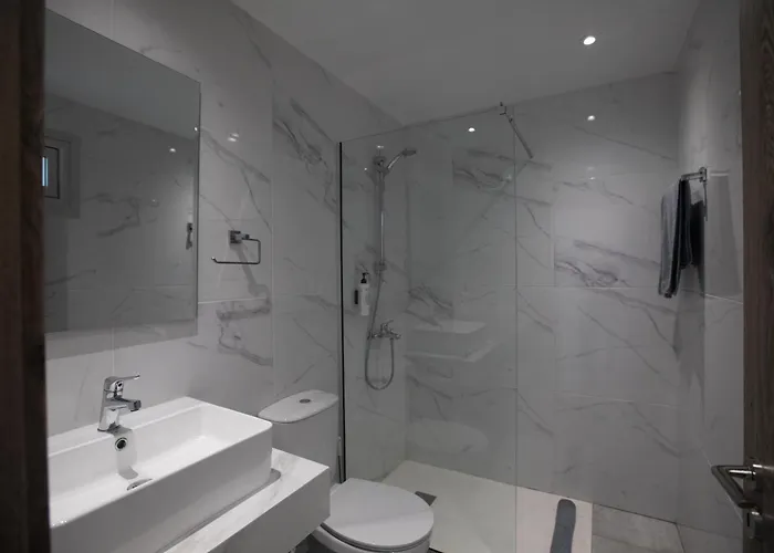 Pavlinia & Apartahotel 3*