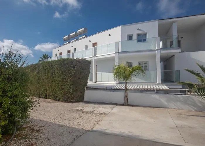 Apartahotel Pavlinia &