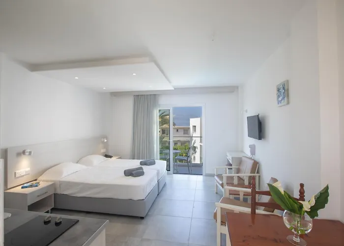 Lägenhetshotell Pavlinia & Ayia Napa