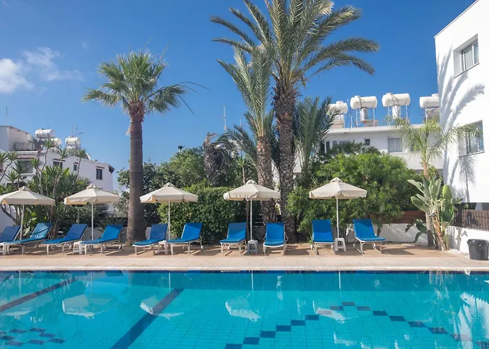 Pavlinia & Apart Otel