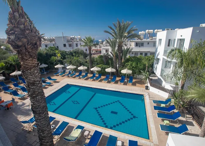 Pavlinia & Apartahotel Ayia Napa