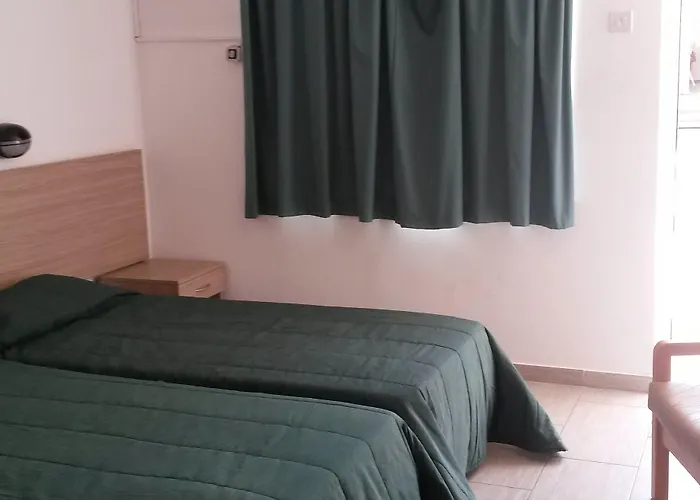 Pavlinia & Apartahotel Ayia Napa