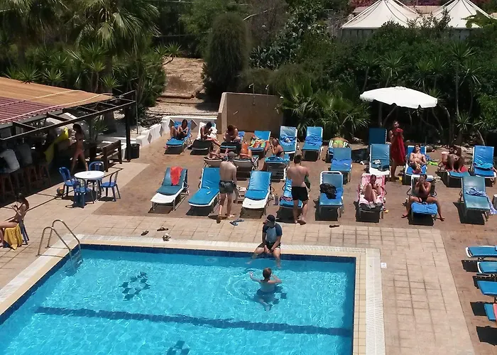 Apart Otel Pavlinia &