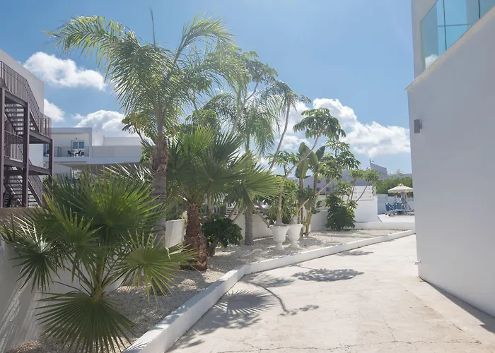 Apart Otel Pavlinia &