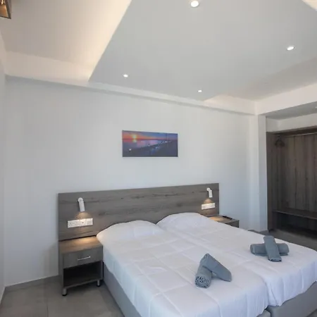 Pavlinia & Lejlighedshotel