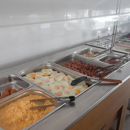 Pavlinia & Lejlighedshotel