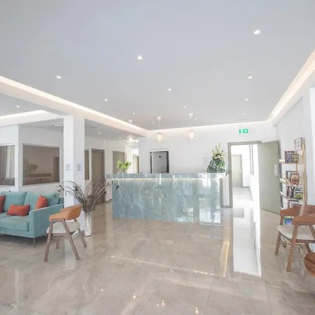 Pavlinia & Lejlighedshotel Ayia Napa