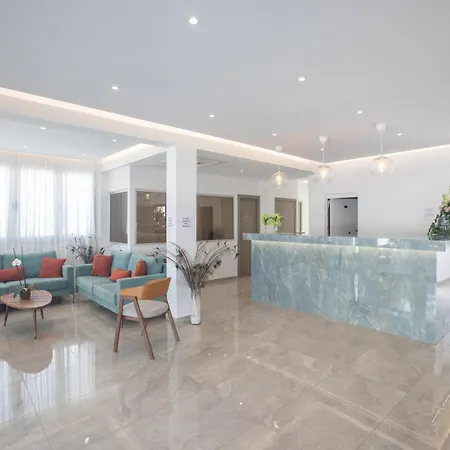 Pavlinia & Lejlighedshotel