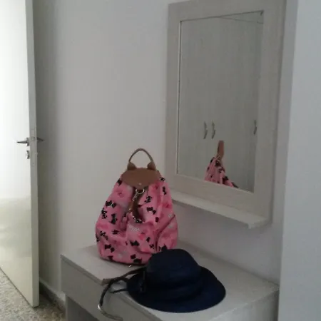 Pavlinia & Lejlighedshotel Ayia Napa